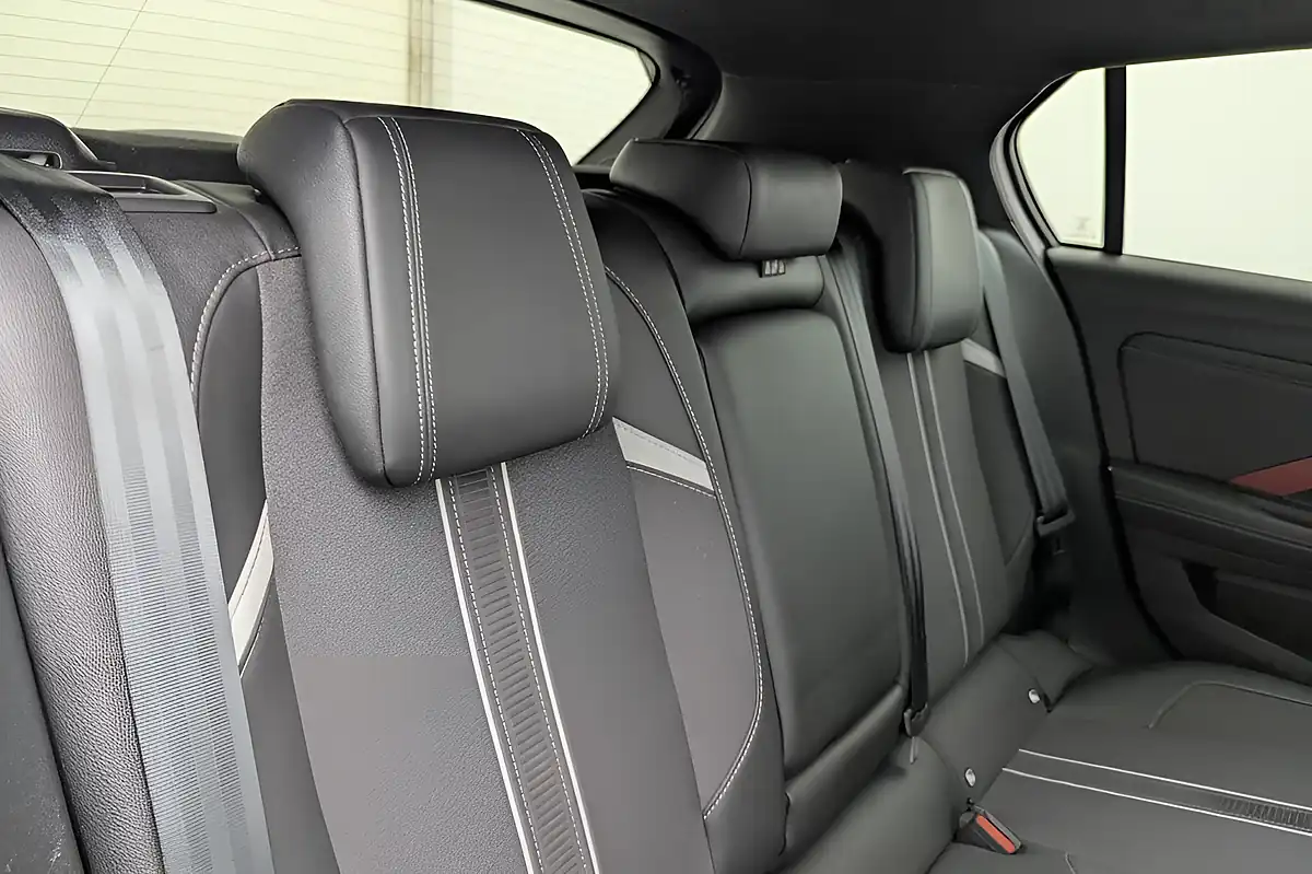 Used 2022 Vauxhall Astra Gs Line White - Interior and Exterior details 19