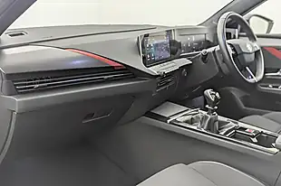 Used 2022 Vauxhall Astra Gs Line White - Interior and Exterior details 11