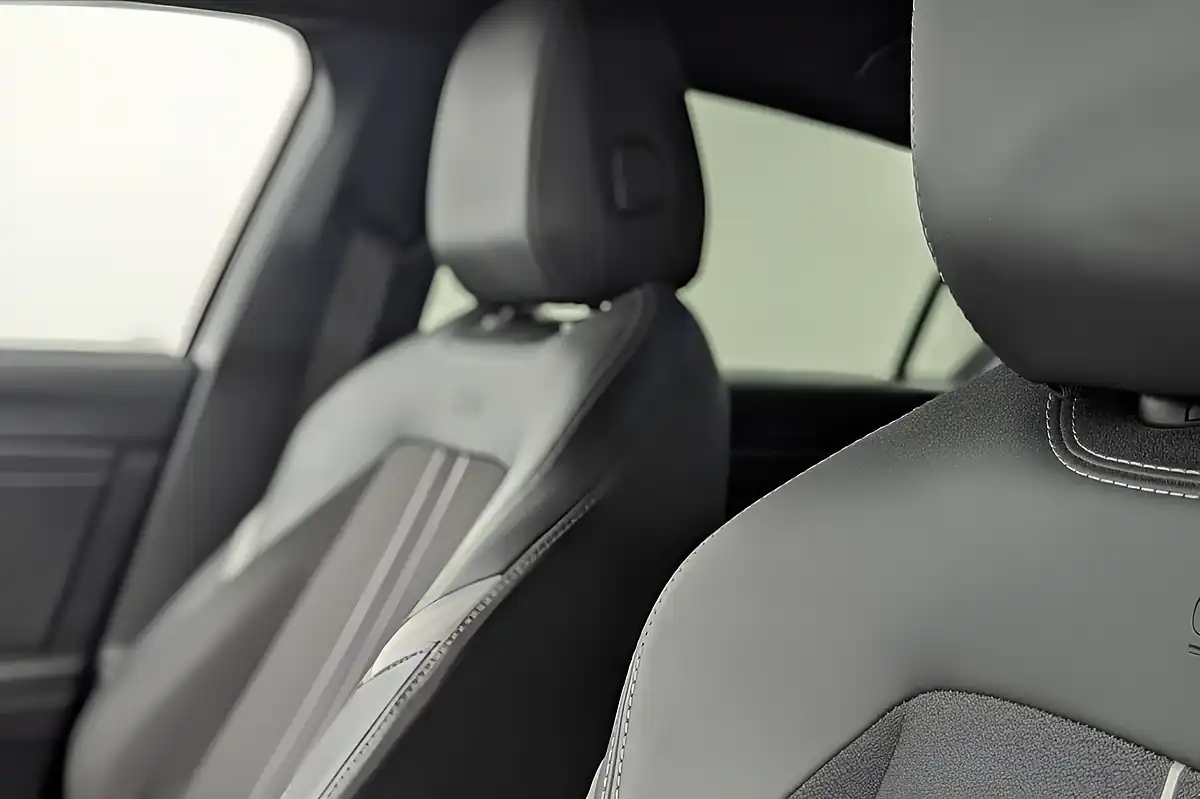 Used 2022 Vauxhall Astra Gs Line White - Interior and Exterior details 12