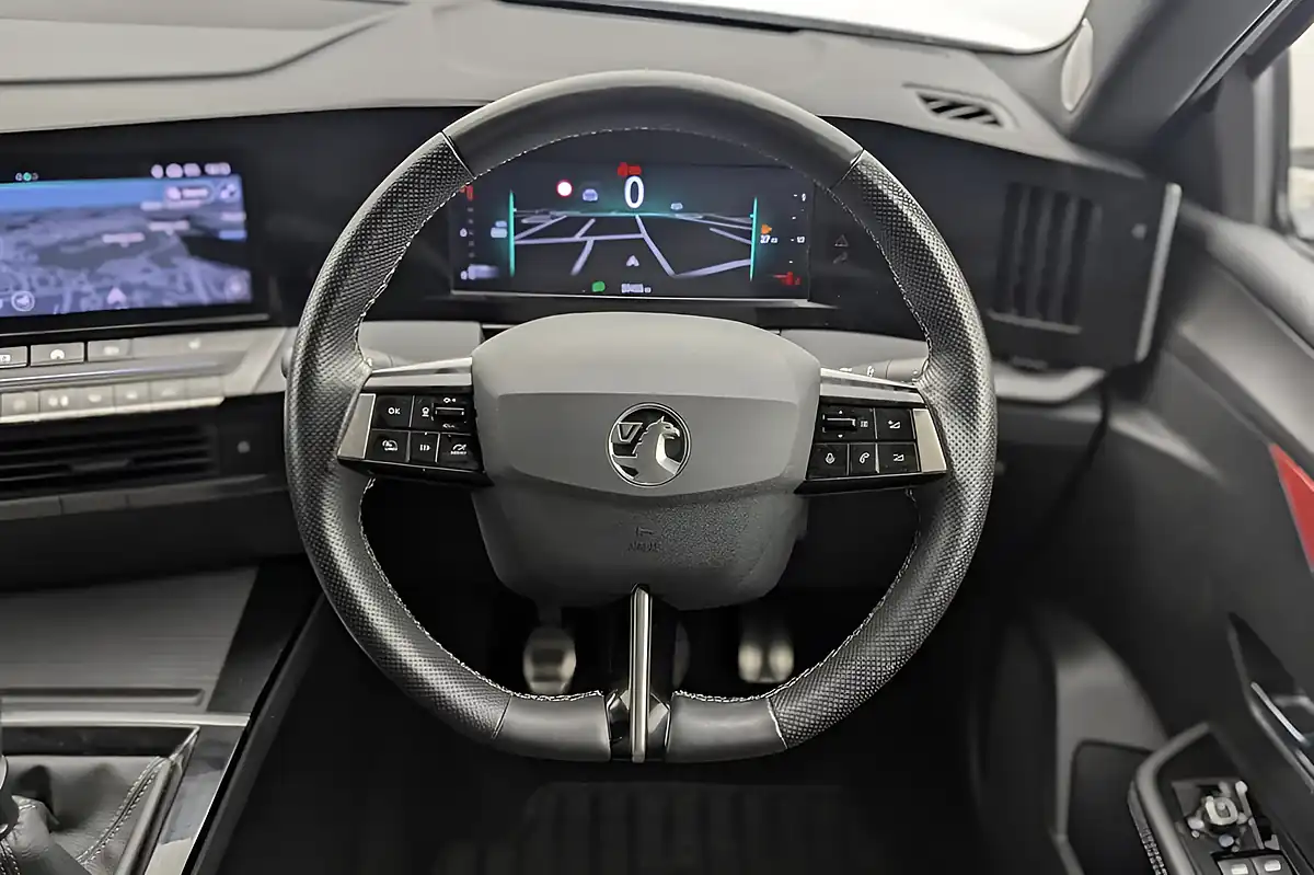 Used 2022 Vauxhall Astra Gs Line White - Interior and Exterior details 13