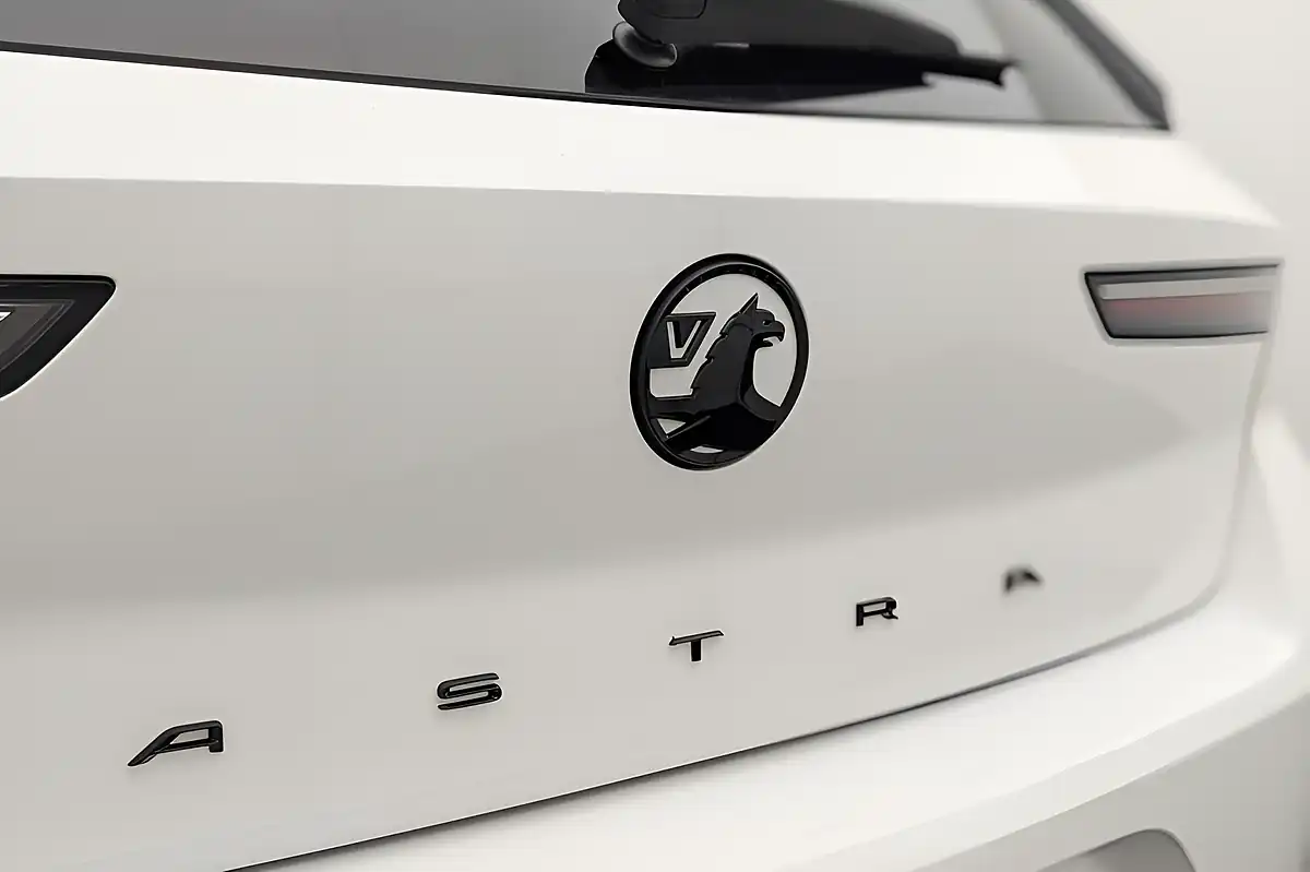 Used 2022 Vauxhall Astra Gs Line White - Interior and Exterior details 18