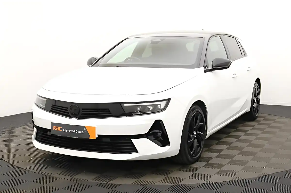 Used 2022 Vauxhall Astra Gs Line White - Interior and Exterior details 5