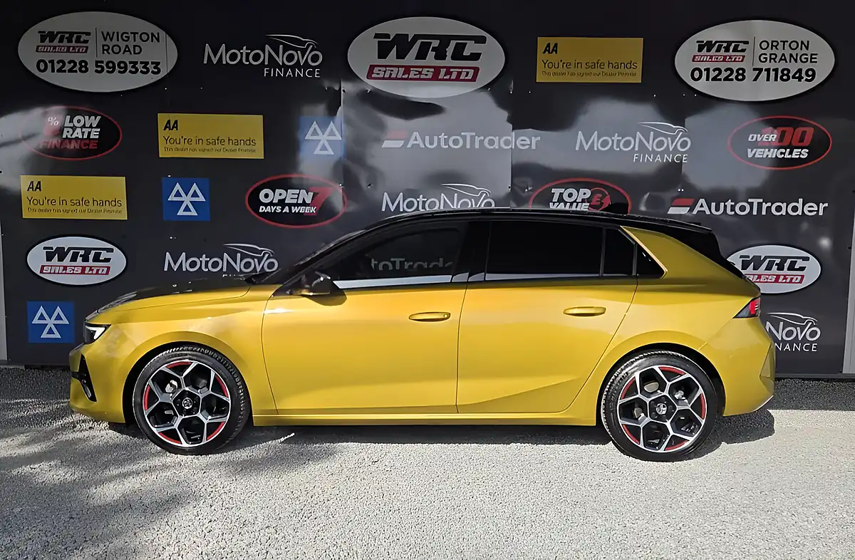 Used 2022 Vauxhall Astra Gs Line Yellow - Interior and Exterior details 2
