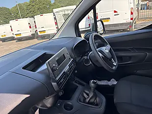 Used 2022 Vauxhall Combo 2000 Edition White - Interior and Exterior details 18