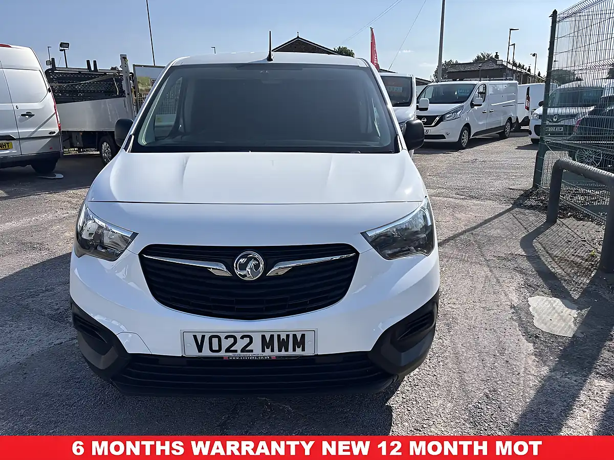 Used 2022 Vauxhall Combo 2000 Edition White - Interior and Exterior details 2