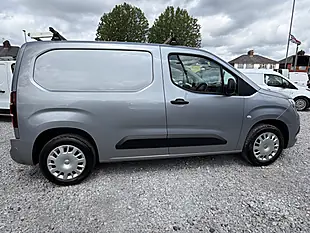 Used 2022 Vauxhall Combo Cargo Sportive L1 H1 (swb) Grey - Interior and Exterior details 12