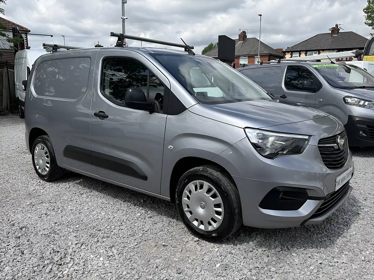 Used 2022 Vauxhall Combo Cargo Sportive L1 H1 (swb) Grey - Interior and Exterior details 13
