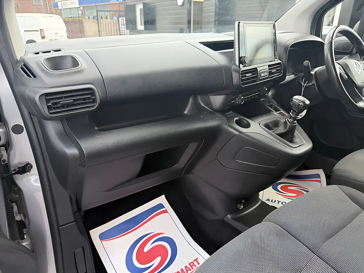 Used 2022 Vauxhall Combo Cargo Sportive L1 H1 (swb) Grey - Interior and Exterior details 18