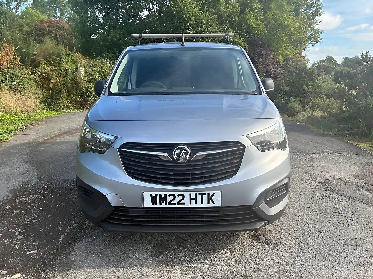 Used 2022 Vauxhall Combo Dynamic Grey - Interior and Exterior details 3