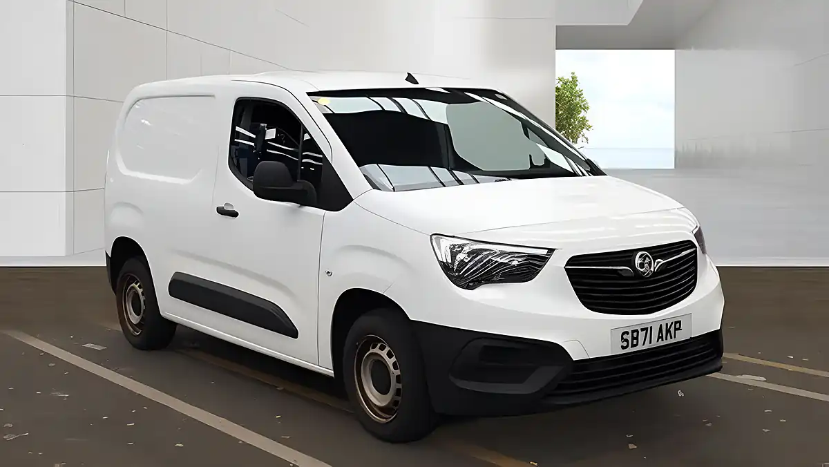 Used 2022 Vauxhall Combo Dynamic White - Front View