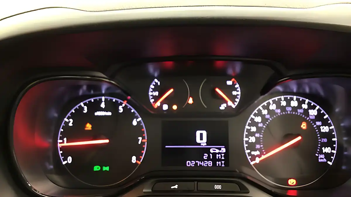 Used 2022 Vauxhall Combo Dynamic White - Interior and Exterior details 10