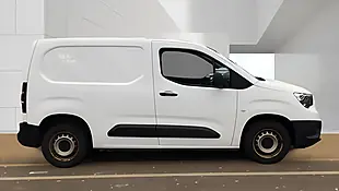 Used 2022 Vauxhall Combo Dynamic White - Interior and Exterior details 5