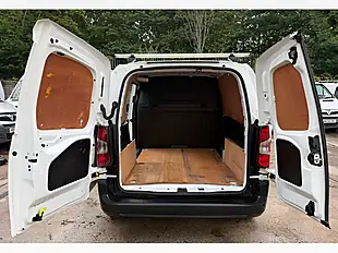 Used 2022 Vauxhall Combo Dynamic White - Interior and Exterior details 19
