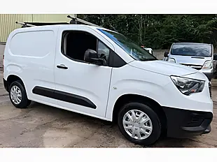 Used 2022 Vauxhall Combo Dynamic White - Interior and Exterior details 4