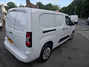 Used 2022 Vauxhall Combo H1 Sportive White - Interior and Exterior details 12