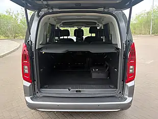 Used 2022 Vauxhall Combo Life Electric Se Grey - Interior and Exterior details 20
