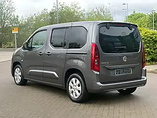 Used 2022 Vauxhall Combo Life Electric Se Grey - Interior and Exterior details 4