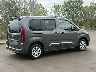 Used 2022 Vauxhall Combo Life Electric Se Grey - Interior and Exterior details 6