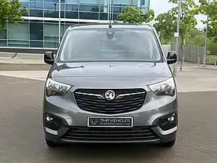 Used 2022 Vauxhall Combo Life Electric Se Grey - Interior and Exterior details 9