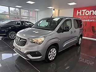 Used 2022 Vauxhall Combo Life Electric Se Grey - Interior and Exterior details 16