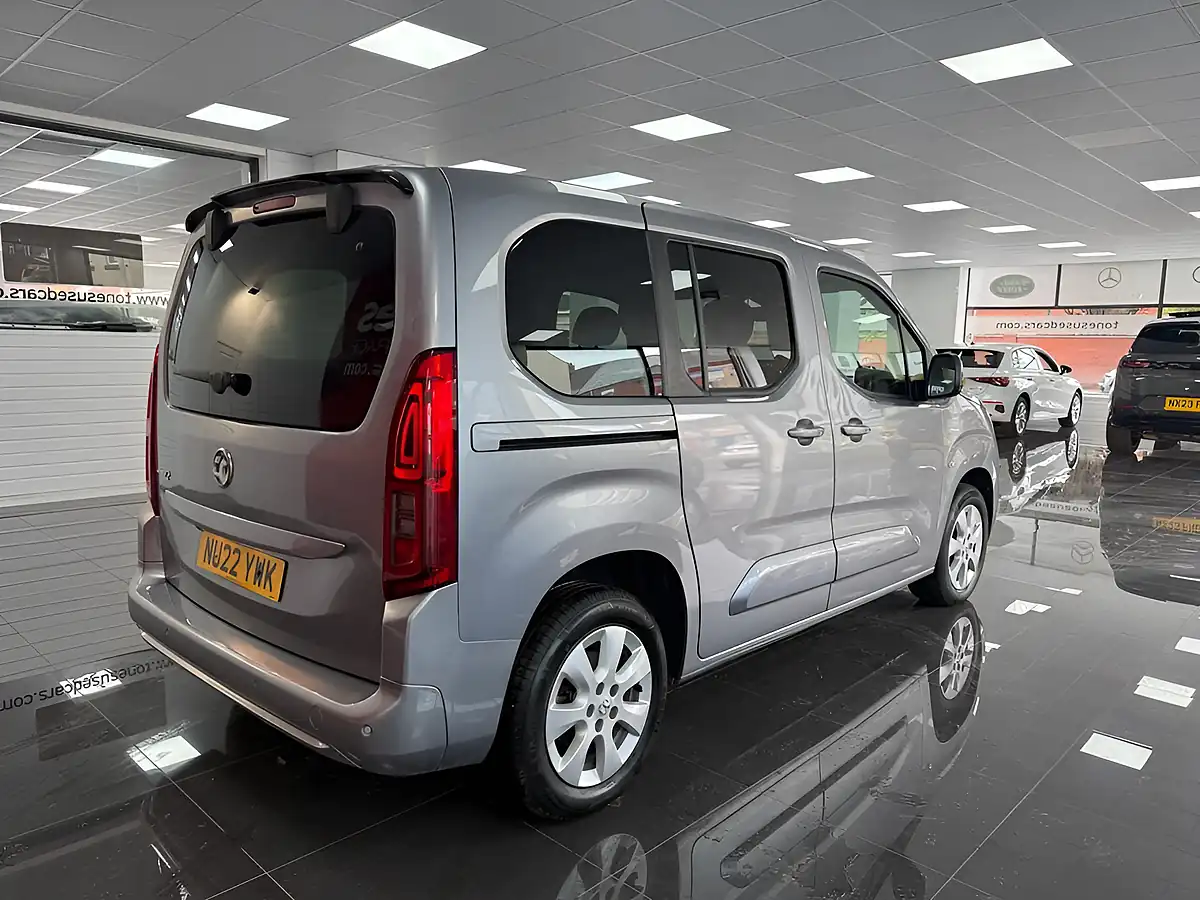 Used 2022 Vauxhall Combo Life Electric Se Grey - Interior and Exterior details 2