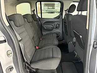 Used 2022 Vauxhall Combo Life Electric Se Grey - Interior and Exterior details 5