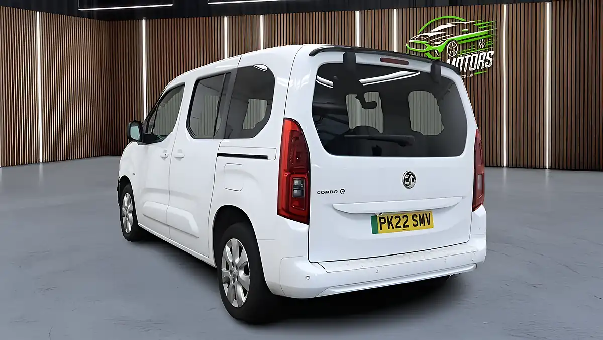 Used 2022 Vauxhall Combo Life Electric Se White - Interior and Exterior details 9