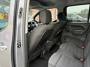 Used 2022 Vauxhall Combo Life Se Grey - Interior and Exterior details 15