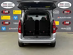 Used 2022 Vauxhall Combo Life Se Grey - Interior and Exterior details 8