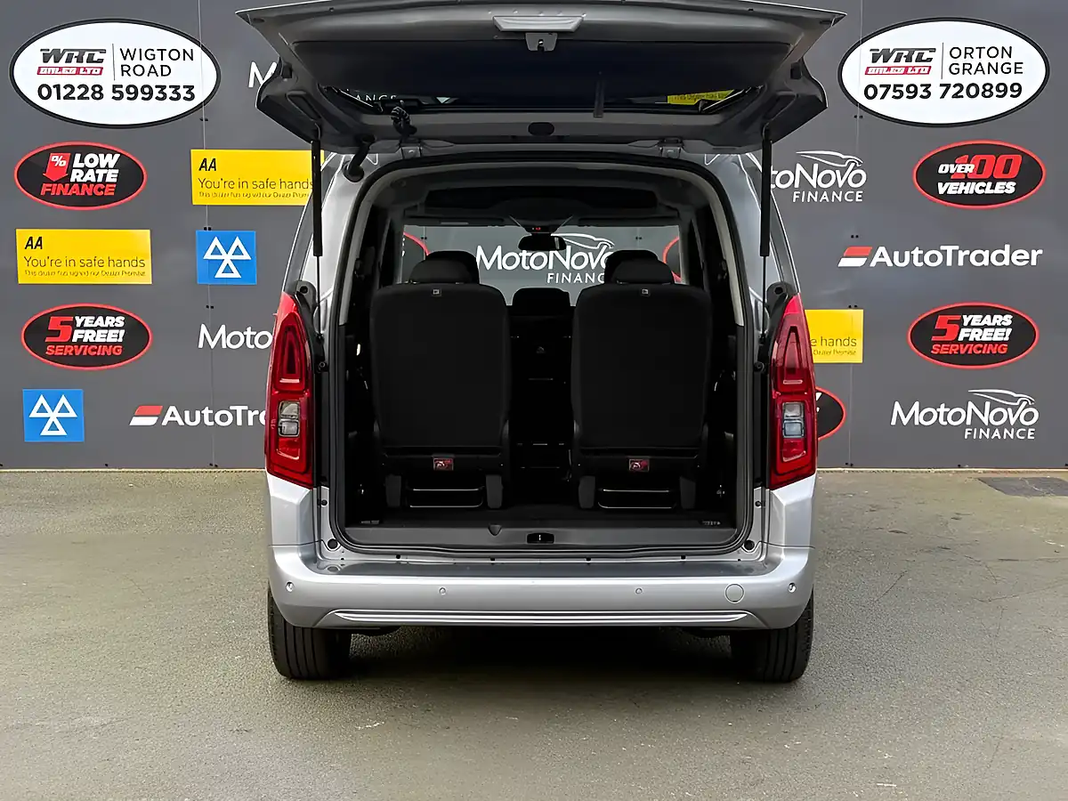 Used 2022 Vauxhall Combo Life Se Grey - Interior and Exterior details 8
