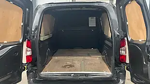 Used 2022 Vauxhall Combo Sportive Grey - Interior and Exterior details 10