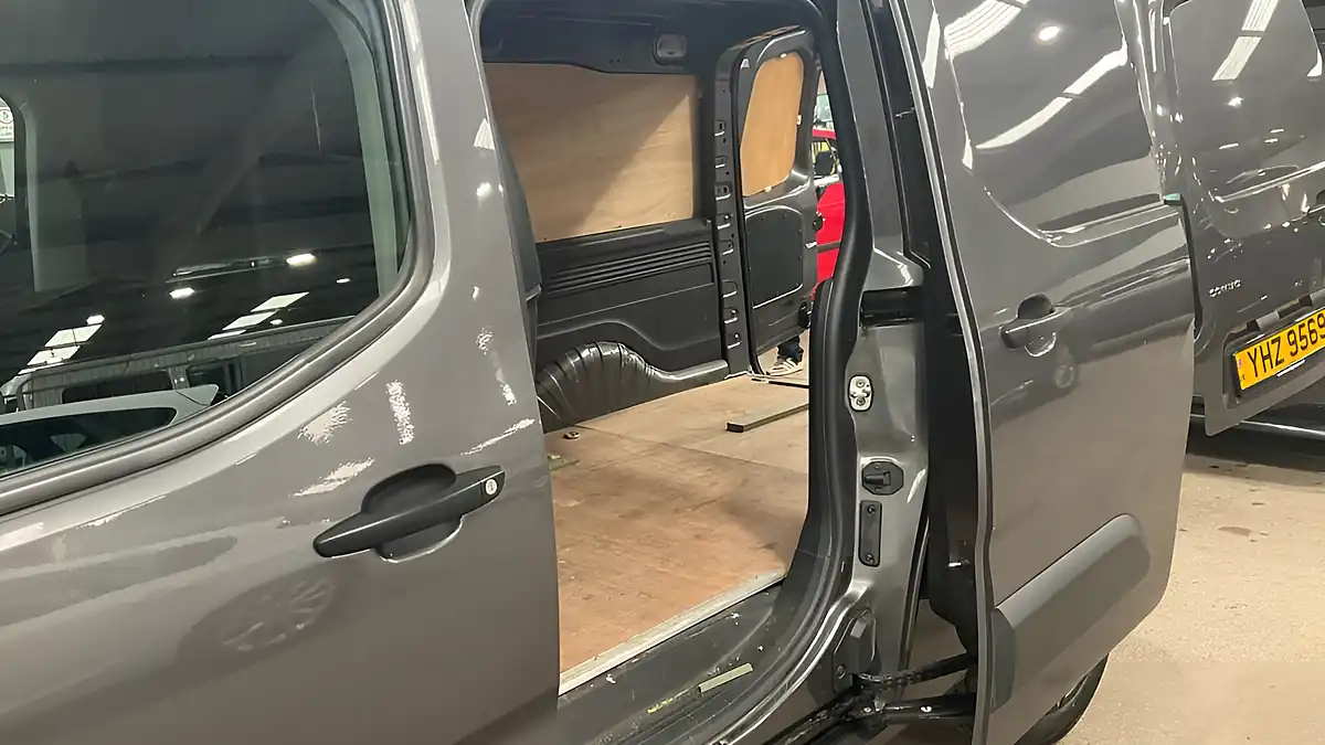 Used 2022 Vauxhall Combo Sportive Grey - Interior and Exterior details 11