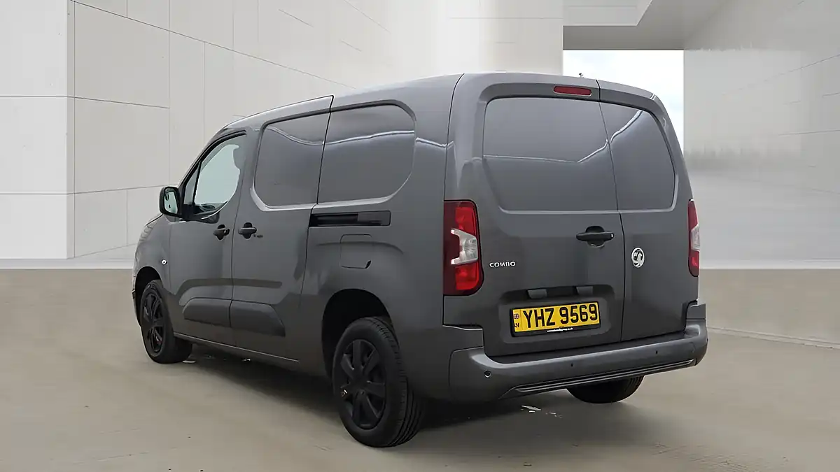 Used 2022 Vauxhall Combo Sportive Grey - Interior and Exterior details 4