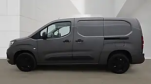 Used 2022 Vauxhall Combo Sportive Grey - Interior and Exterior details 9