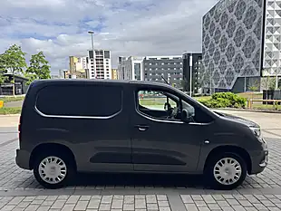 Used 2022 Vauxhall Combo Sportive Grey - Interior and Exterior details 13