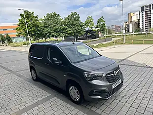 Used 2022 Vauxhall Combo Sportive Grey - Interior and Exterior details 4