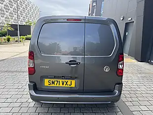 Used 2022 Vauxhall Combo Sportive Grey - Interior and Exterior details 9