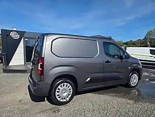 Used 2022 Vauxhall Combo Sportive Grey - Interior and Exterior details 4