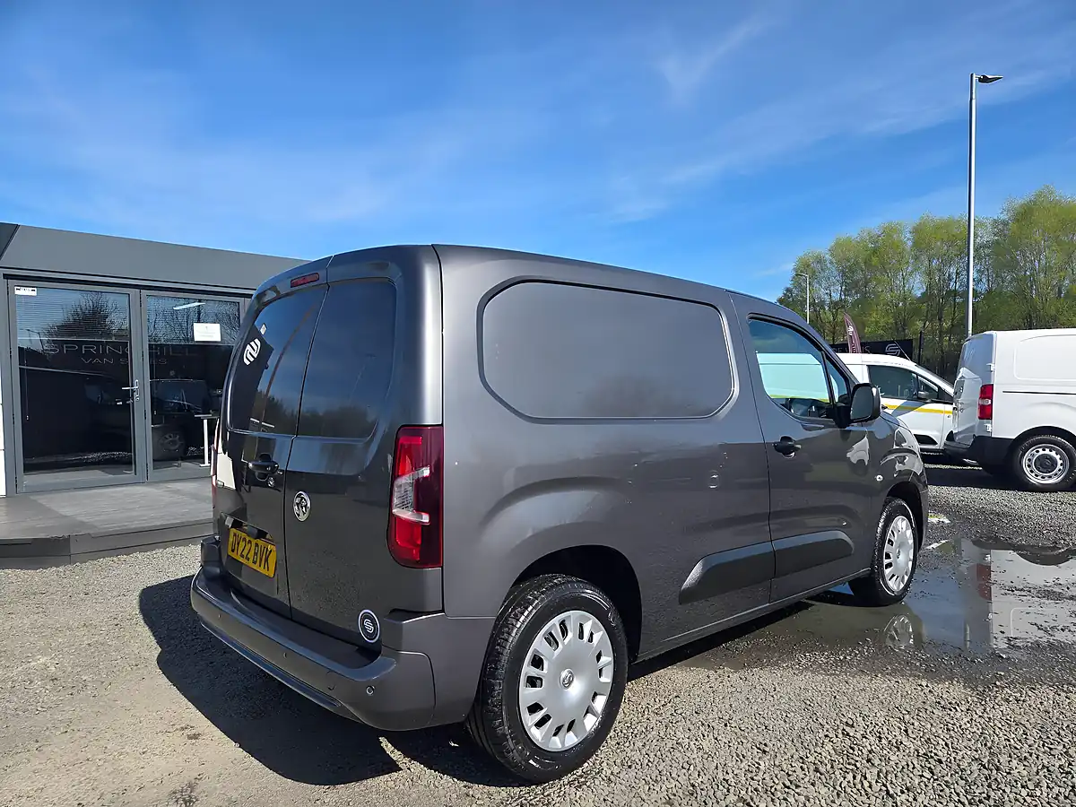 Used 2022 Vauxhall Combo Sportive Grey - Interior and Exterior details 5