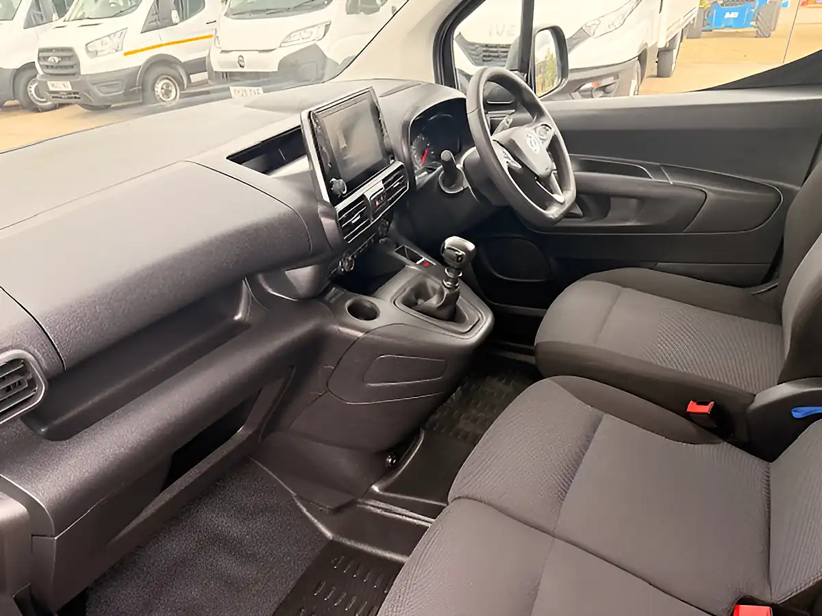 Used 2022 Vauxhall Combo Sportive L1 Swb Grey - Interior and Exterior details 14