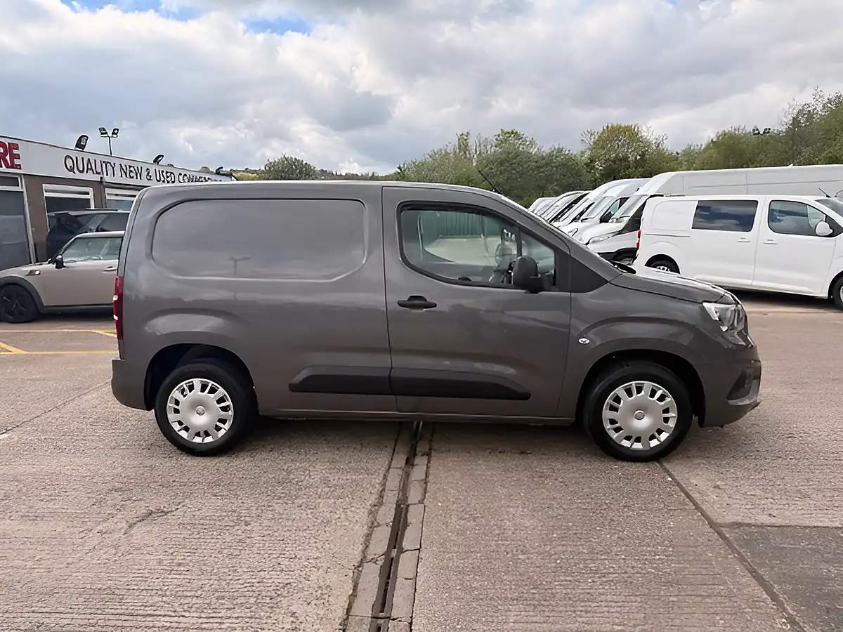 Used 2022 Vauxhall Combo Sportive L1 Swb Grey - Interior and Exterior details 2