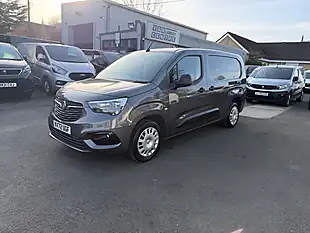 Used 2022 Vauxhall Combo Sportive L2 Grey - Interior and Exterior details 7