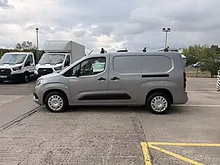 Used 2022 Vauxhall Combo Sportive L2 Lwb Grey - Interior and Exterior details 10