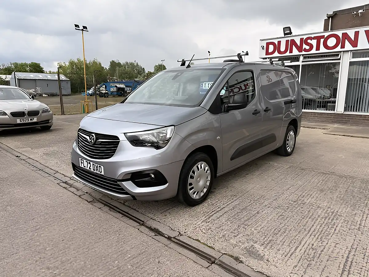 Used 2022 Vauxhall Combo Sportive L2 Lwb Grey - Interior and Exterior details 13
