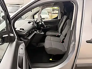 Used 2022 Vauxhall Combo Sportive L2 Lwb Grey - Interior and Exterior details 16