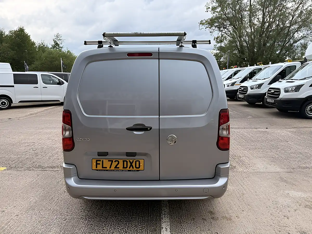 Used 2022 Vauxhall Combo Sportive L2 Lwb Grey - Interior and Exterior details 5