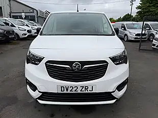 Used 2022 Vauxhall Combo Sportive White - Interior and Exterior details 11