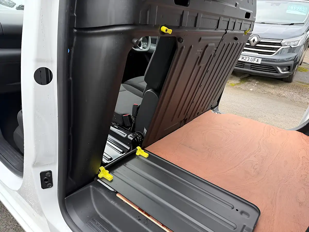 Used 2022 Vauxhall Combo Sportive White - Interior and Exterior details 19
