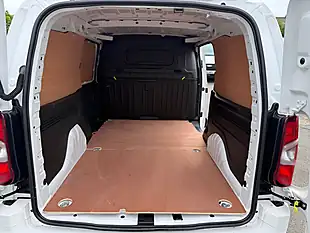 Used 2022 Vauxhall Combo Sportive White - Interior and Exterior details 5