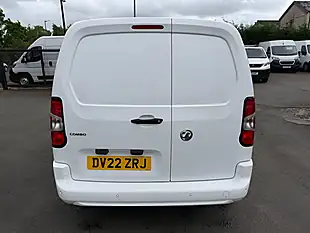 Used 2022 Vauxhall Combo Sportive White - Interior and Exterior details 8